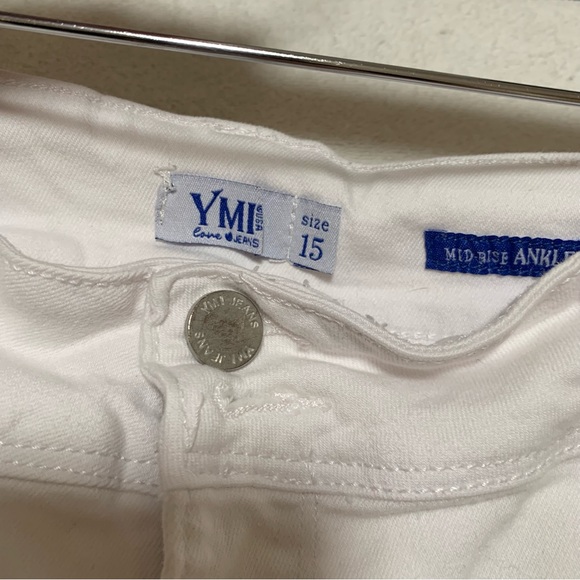 YMI Mid Rise Ankle Distressed Jeans Size 15 White - Picture 5 of 12